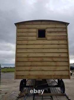 Shepherds hut, garden room, rent out bedroom, steel chassis, movable. 07940912751