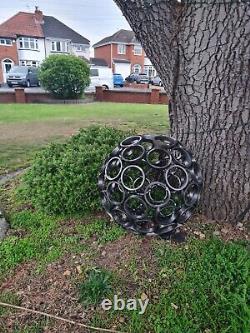 Art de jardin en métal rustique sphère ornementale