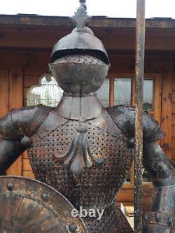 Costume En Métal Rustique D'armour Chevalier Médiéval Statue Ornament H140cm Jardin Décor