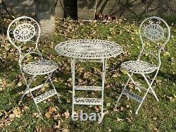 Crème Cast & Fer Forgé Oval Garden Set 2 Chaises Pliantes & Table
