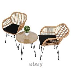 Ensemble de bistrot de meubles en rotin d'extérieur OUTVITA pour jardin et terrasse comprenant une table et des chaises en osier