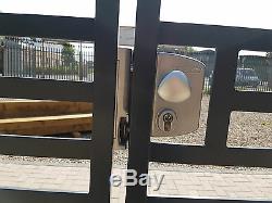 Metal Drive Moderne Gates- Portes En Bois, Cabanons, Meubles De Jardin