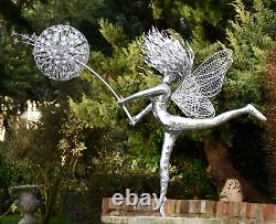 Statue de jardin en acier inoxydable métallique de fée de tempête MAINTENANT EN SOLDE